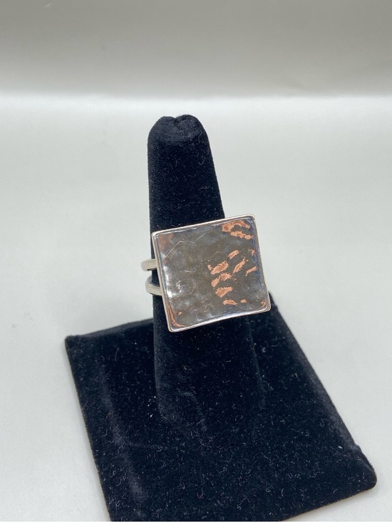 Silpada Jewelry - Silpada Hammered Silver Square Ring